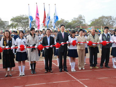 鹿鳴國中3項設施落成 縣長送來縣政好消息(圖)