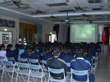 西嶼國中師生參訪「消防宣導教室」(圖)