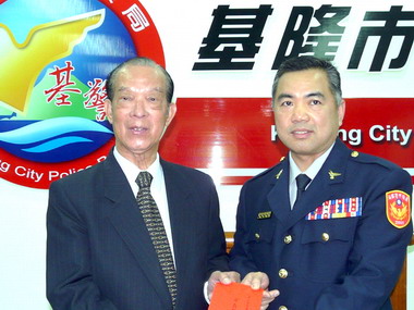 警方迅速偵破黃姓教師命案受肯定(圖)