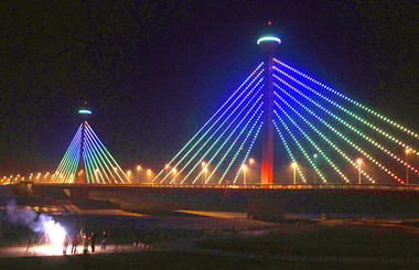 縣府推動夜間亮化苗栗越夜越美麗(圖)