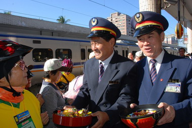 跨越95－屏東鐵道尚好行(圖)