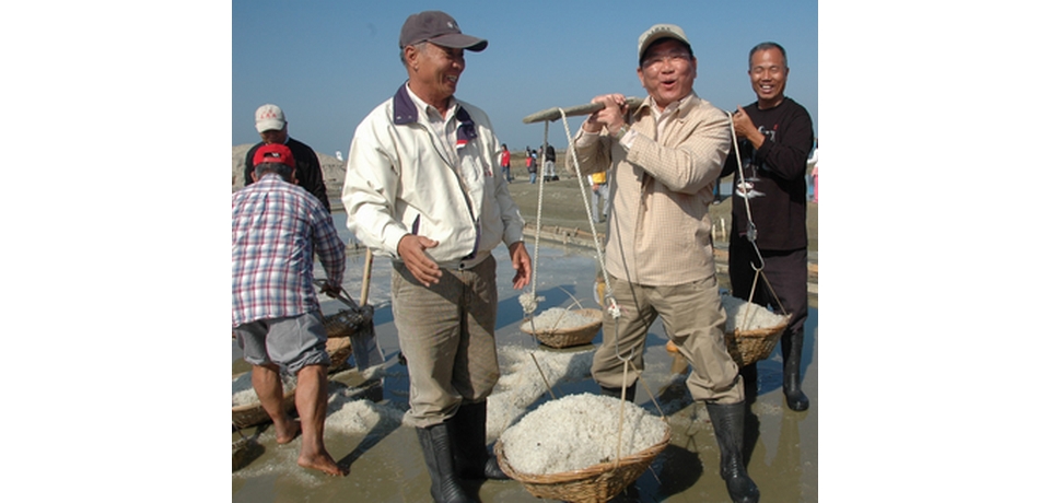 布袋洲南場謝鹽祭熱鬧登場(圖)