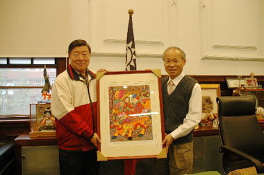 林政則祝賀張蘭澄將軍新任黨部主委(圖)