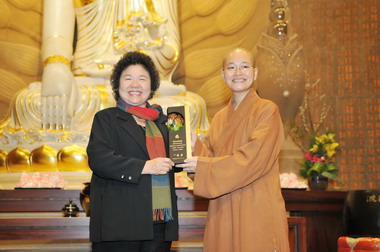 政府力量有限民間力量無限鼓勵發揮愛心(圖)