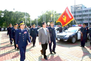 春安起跑警方展開戰技演練(圖)