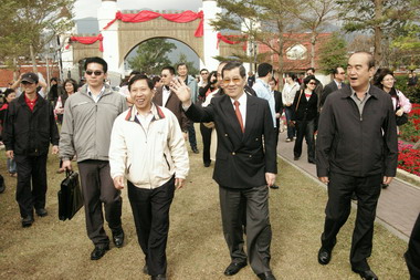 副總統蕭萬長大年初六前往吉安鄉走春(圖)