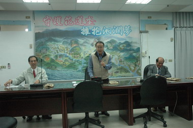 張志明19日下午拜會水保局分局長徐森彥(圖)