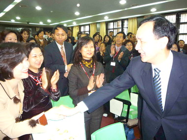 朱立倫：教育金三角建立完美教育(圖)