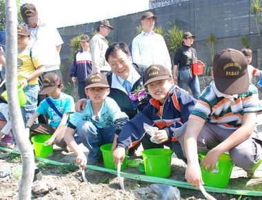 2009彰化縣擴大植樹活動(圖)