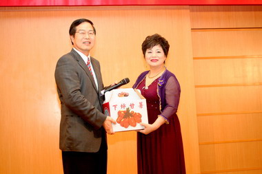 欣榮紀念圖書館辦音樂會(圖)