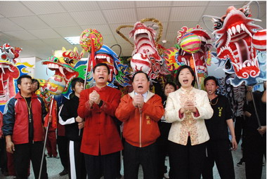 八龍開春迎慶典2009苗栗火旁龍活動明登場(圖)