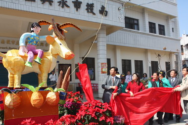 南投市花燈有在地特色到永興樂元宵(圖)