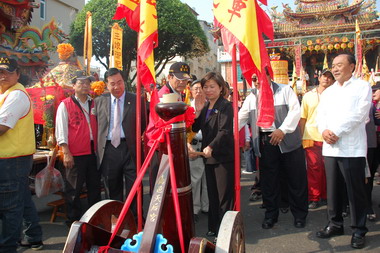 兩岸媽祖首航至大陸福建湄洲謁祖活動(圖)