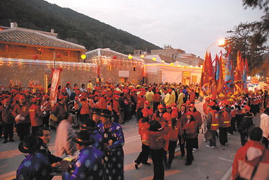 &#22338;里十三暝揭開北竿元宵慶典(圖)