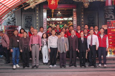 城隍廟花燈藝術展開燈儀式(圖)