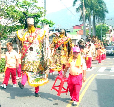 水里城隍爺遶境祈求國泰民安(圖)