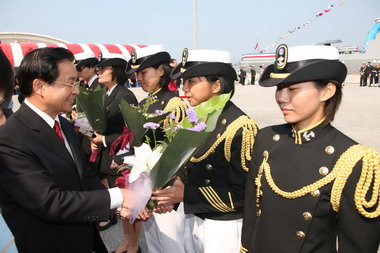 海軍98敦睦遠航訓練支隊(圖)