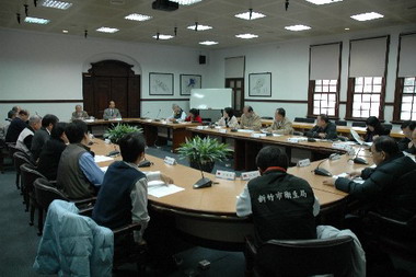 林政則調查經濟弱勢對象發揮關懷救助(圖)