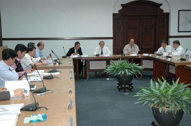 林政則主持市務會議通過兩項設置要點(圖)