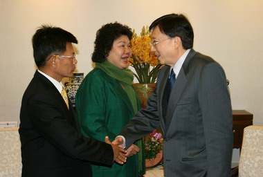 爭取高雄縣市於2010年完成合併(圖)