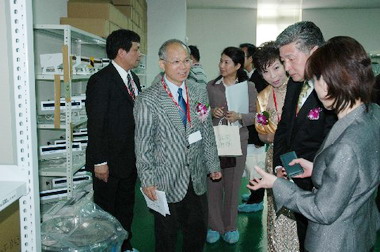 林政則參加日本亞斯華科技公司開幕(圖)