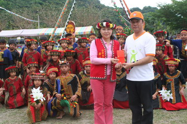 嘉蘭國小獲南區舞蹈比賽特優(圖)