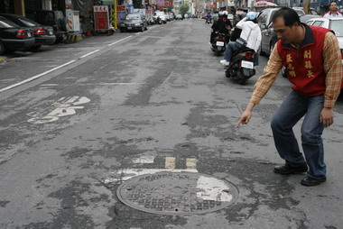 保障民眾用路權益張志明上午到富國路視察(圖)