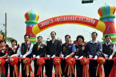 中壢市五權段計畫道路今天完工通車(圖)