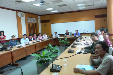 防範Ｈ1Ｎ1新型流感召開應變會議(圖)