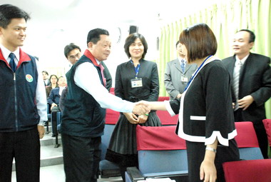 苗縣候用校長暨主任儲訓班舉行開訓典禮(圖)