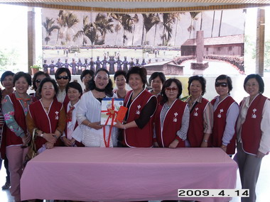 台灣中油公司婦女同仁關心弱勢團體(圖)