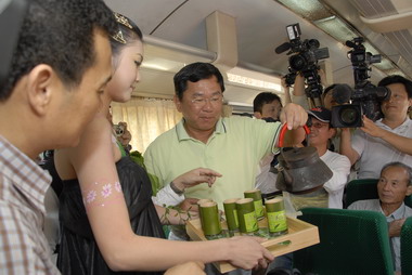 「第一好茶．品茗我嘉」行動記者會(圖)