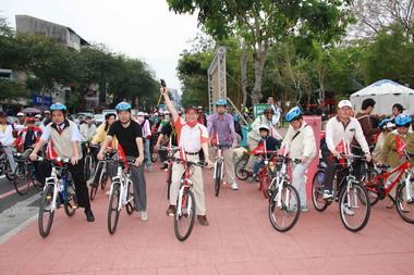 御風而行邁向成功之路(圖)