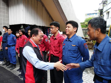 張通榮流感疫情指揮中心第一次會議(圖)