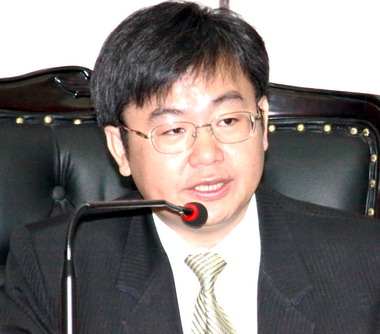 議會定期會開幕吳棋祥憂心日月潭危機(圖)