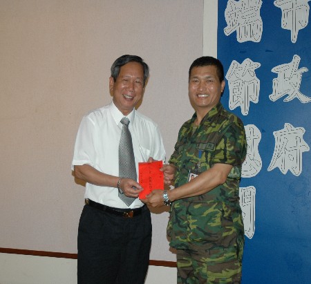 市府98年端節慰問縣市駐軍部隊(圖)