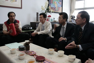 大賀電子董事長馬俊平拜會花蓮縣府(圖)