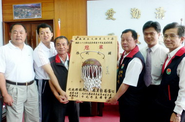 研商興華高中培育優秀籃球選手(圖)