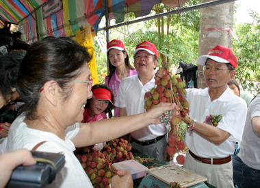 鳳荔文化觀光季買氣旺(圖)