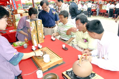 嘉縣春季高山茶舉行頒獎展售活動(圖)