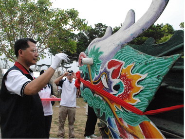 端午節開光點睛啟動5月28日龍舟競賽(圖)
