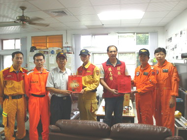 張志明25日慰問空中勤務總隊第三隊(圖)