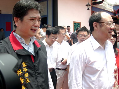 中央台辦副主任鄭立中 參觀霧峰林宅(圖)