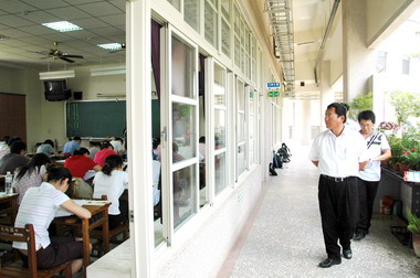 嘉縣永慶高中舉行教師甄選初試(圖)