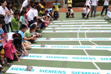 節能減碳小菁英破銅爛鐵變黃金(圖)