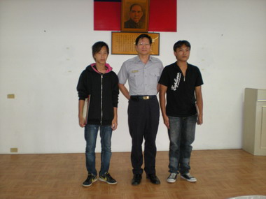 助警逮肇逃嫌犯頭份警方公開表揚(圖)