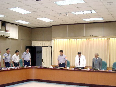 廖了以盼警方速破十七公里海岸凶殺案(圖)