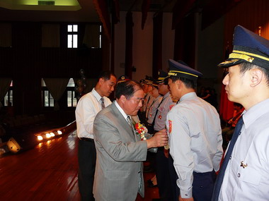 張通榮出席警察節慶祝大會(圖)