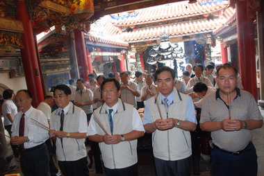 陳明文赴新港奉天宮虔誠雲嘉合併升格成功(圖)