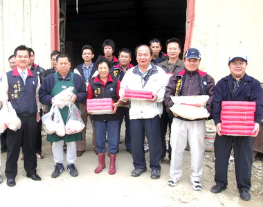 花壇鄉長參選人顧金土打出福利戰(圖)